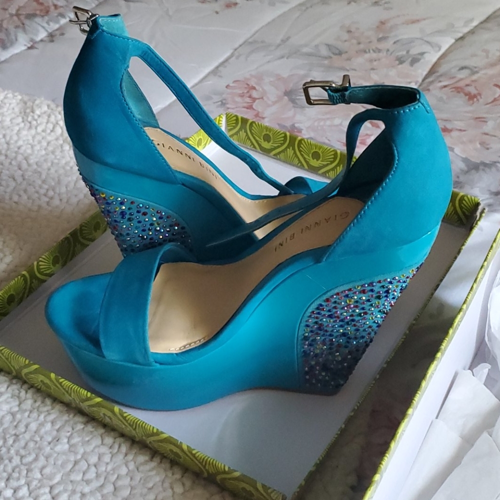 Wedges - Picture 3 of 4